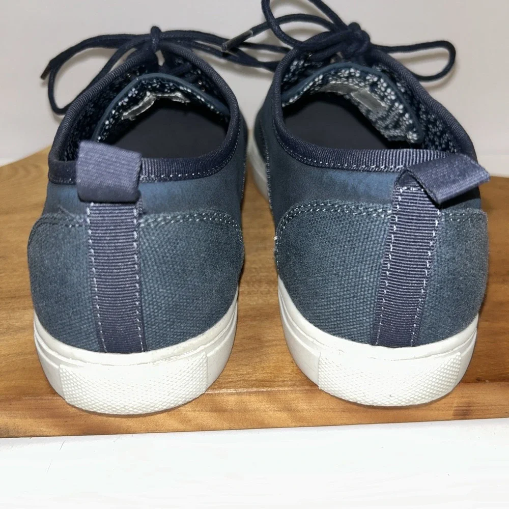 Steve Madden these steve
